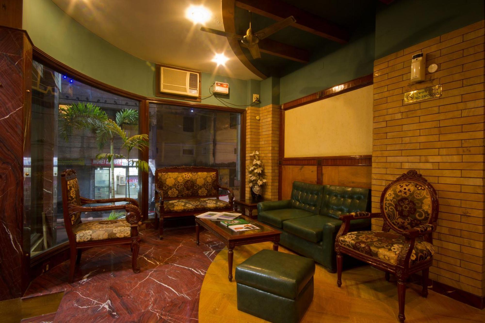 Hotel Sunstar Grand Delhi  Bagian luar foto