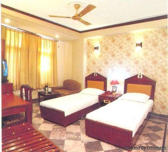 Hotel Sunstar Grand Delhi  Ruang foto