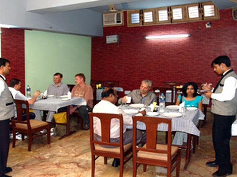 Hotel Sunstar Grand Delhi  Bagian luar foto